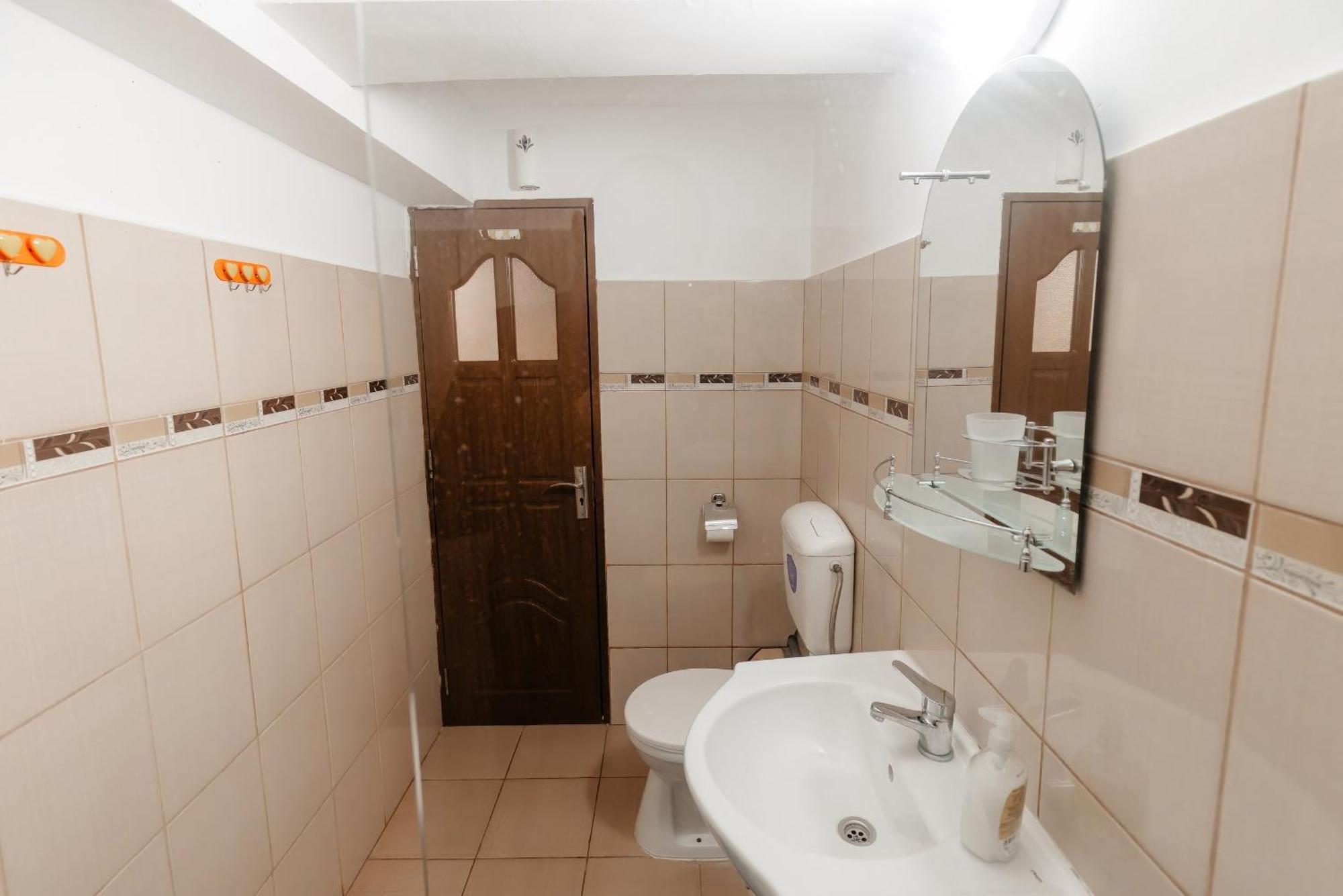 Luxury Radox Apartment Buzau City Center Exteriör bild